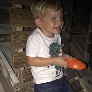 Meet your Posher, Candace